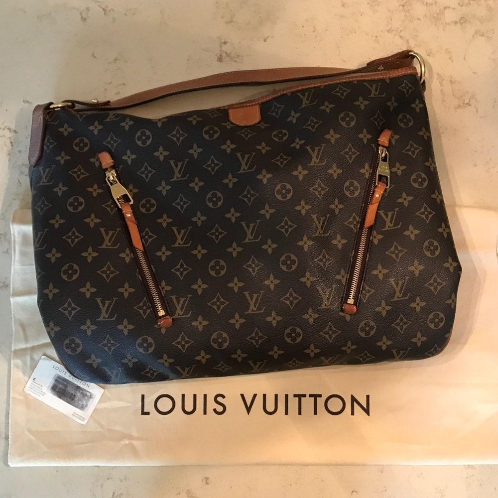 Louis Vuitton GM Monogram Shoulder Bag